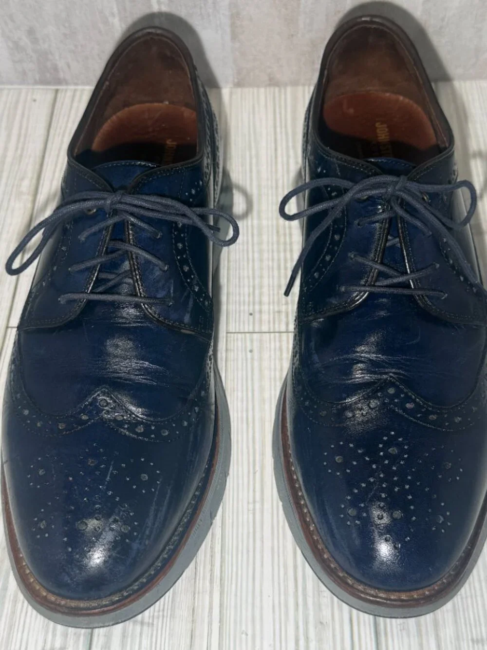 Johnston & Murphy Collection step out